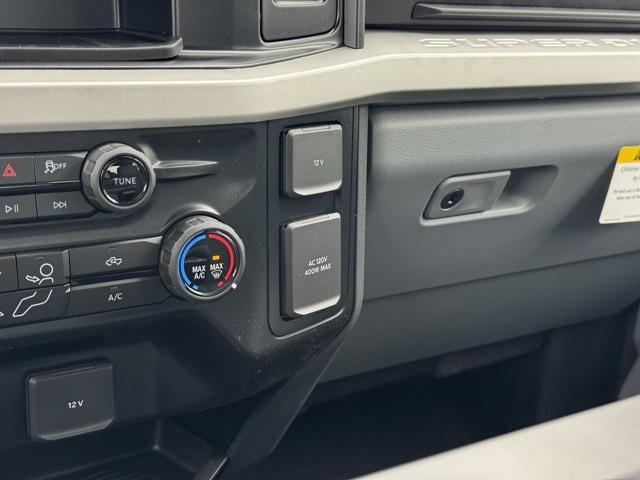new 2025 Ford F-350 car, priced at $58,208