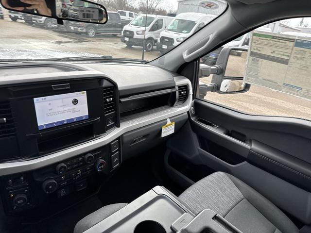 new 2025 Ford F-350 car, priced at $58,208