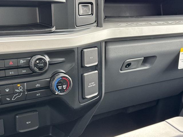 new 2025 Ford F-350 car, priced at $58,208