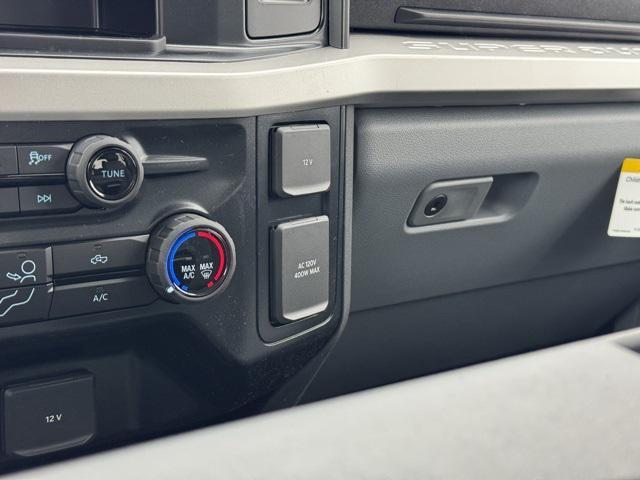 new 2025 Ford F-350 car, priced at $58,075