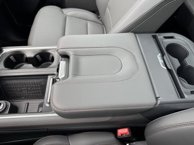 new 2025 Ford Expedition car, priced at $71,005