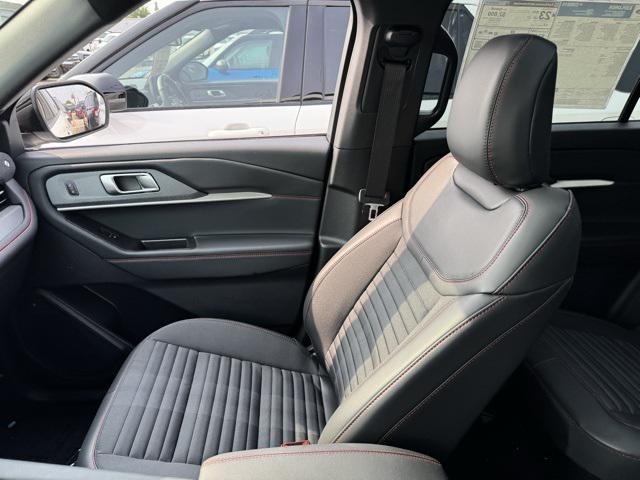 new 2025 Ford Explorer car, priced at $48,923