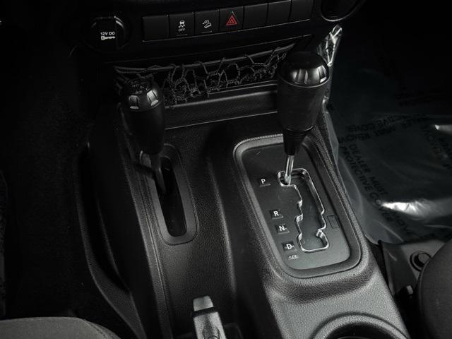 used 2015 Jeep Wrangler Unlimited car, priced at $15,998