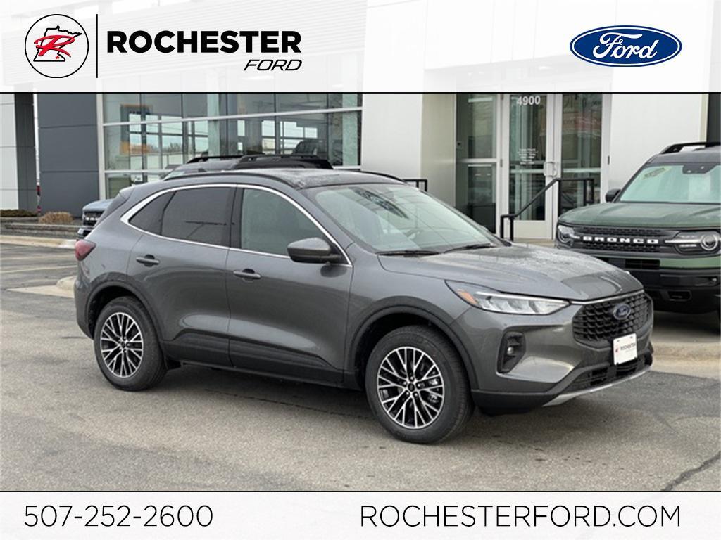 new 2025 Ford Escape PHEV car, priced at $30,401