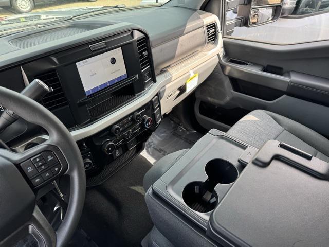 new 2025 Ford F-350 car, priced at $54,998