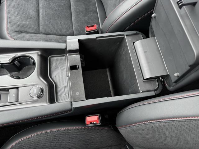 new 2025 Ford Explorer car, priced at $55,883