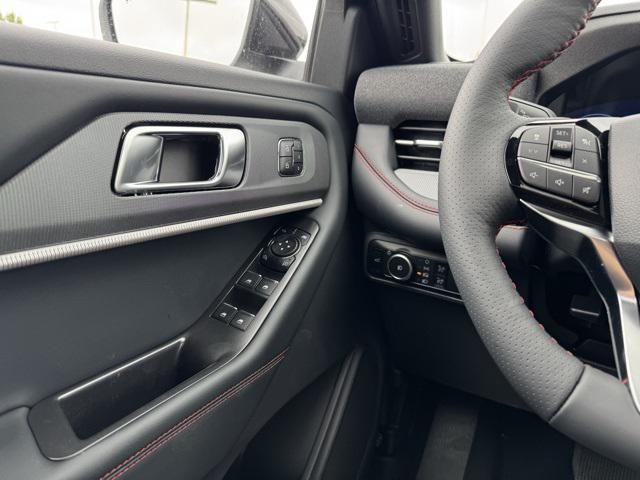 new 2025 Ford Explorer car, priced at $48,923