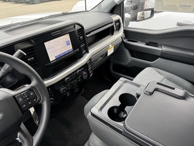 new 2025 Ford F-350 car, priced at $56,906