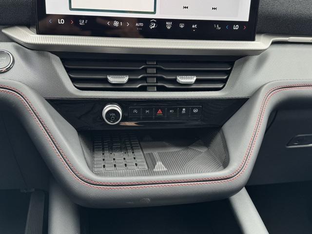 new 2025 Ford Explorer car, priced at $49,102