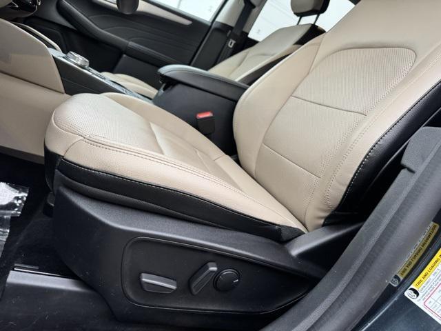 used 2022 Ford Escape car, priced at $23,083