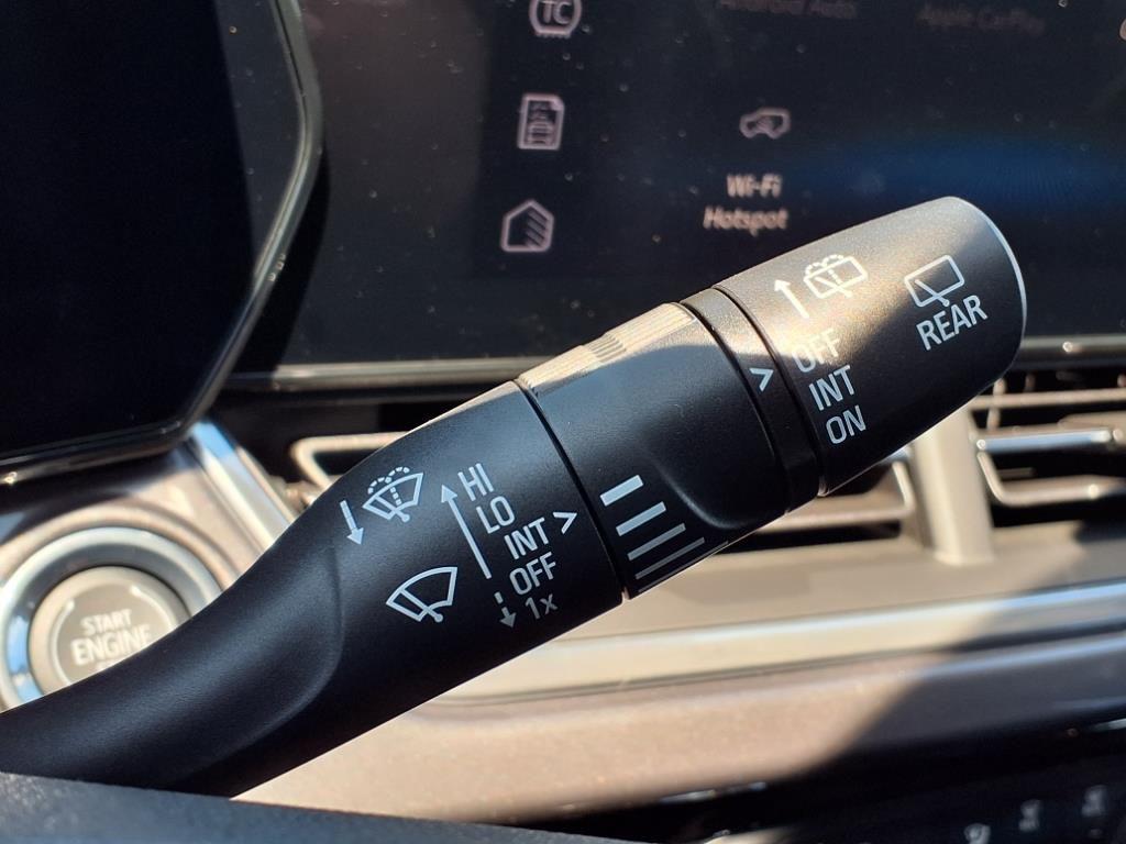 new 2025 Chevrolet Trax car, priced at $25,294