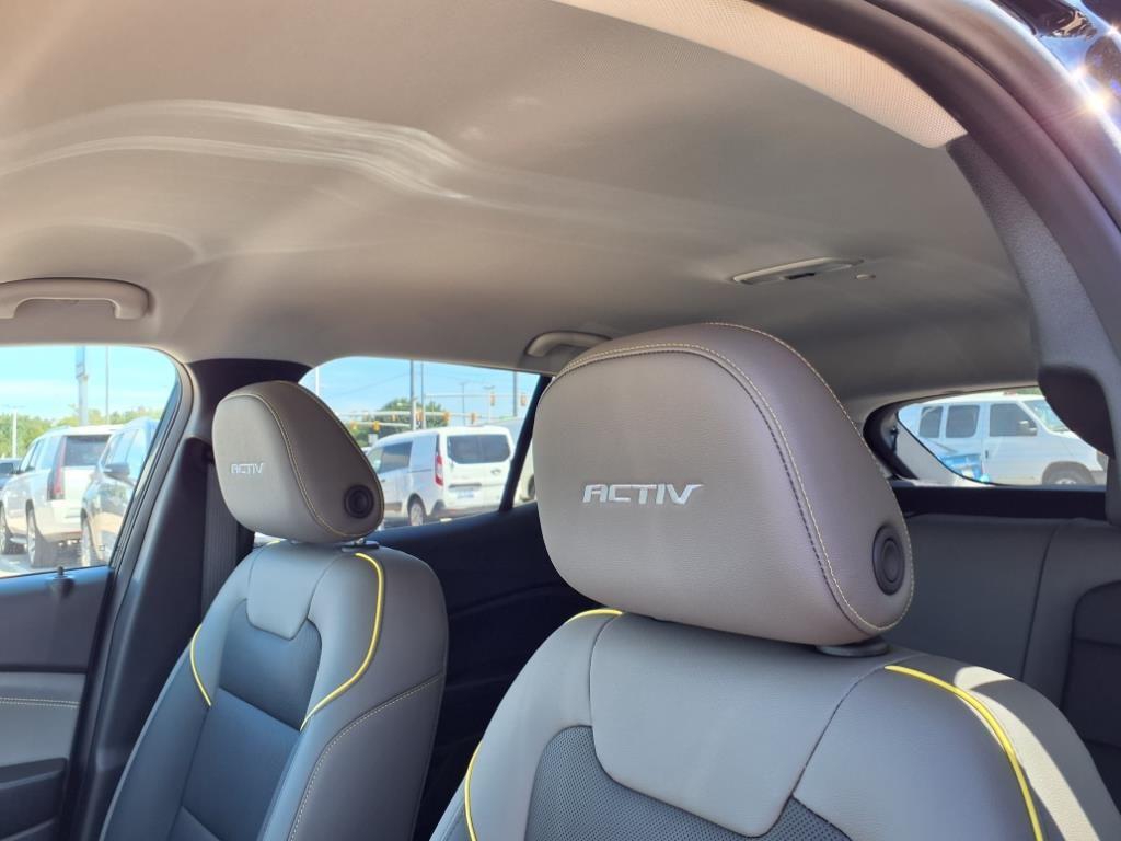 new 2025 Chevrolet Trax car, priced at $25,294