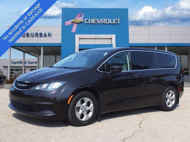 used 2017 Chrysler Pacifica car, priced at $12,495