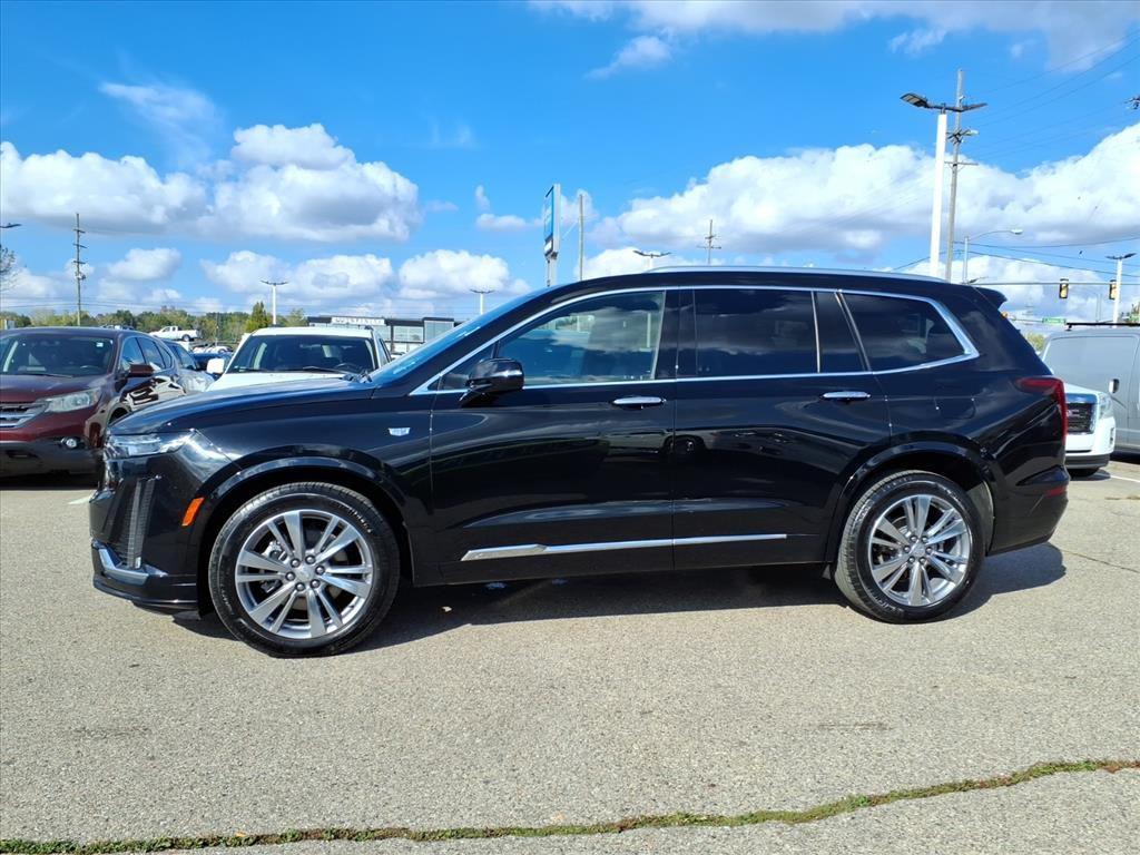 used 2025 Cadillac XT6 car, priced at $43,995