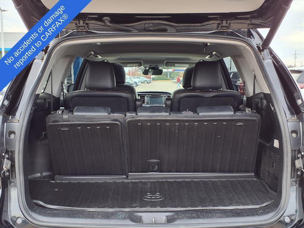 used 2019 Toyota Highlander car, priced at $26,995