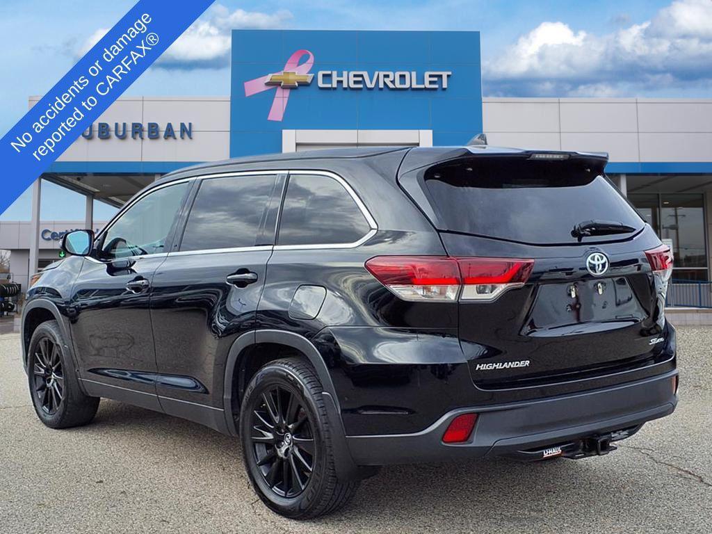 used 2019 Toyota Highlander car, priced at $26,995