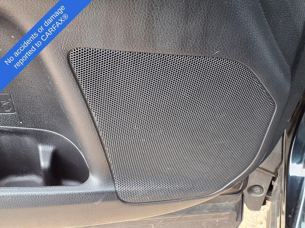 used 2019 Toyota Highlander car, priced at $26,995