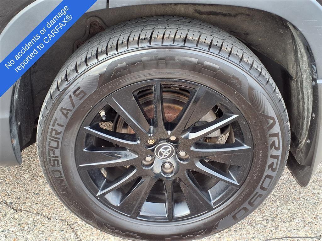 used 2019 Toyota Highlander car, priced at $26,995