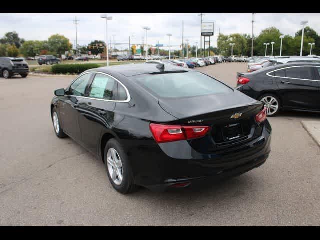 new 2024 Chevrolet Malibu car, priced at $25,034