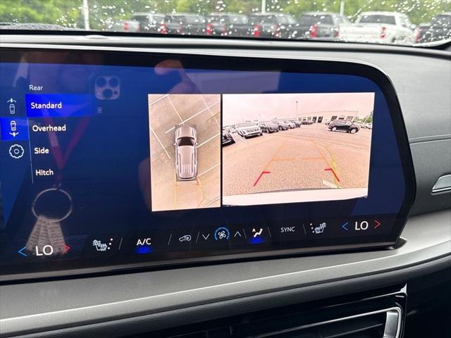 new 2025 Chevrolet Traverse car, priced at $43,653