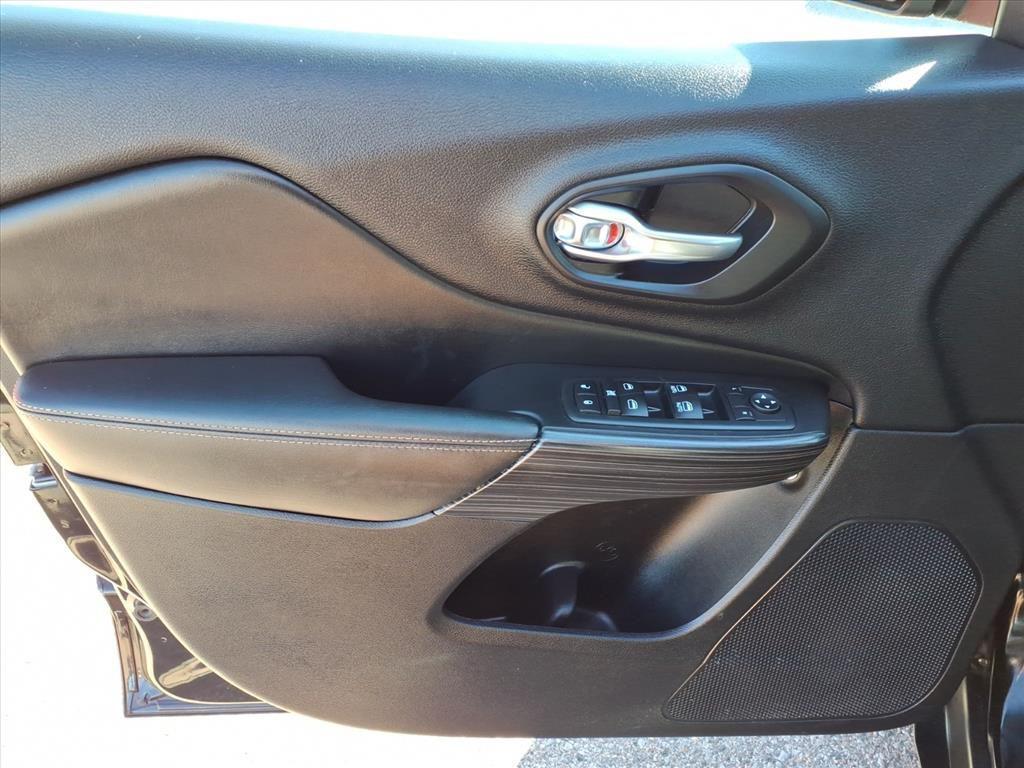 used 2017 Jeep Cherokee car, priced at $11,995