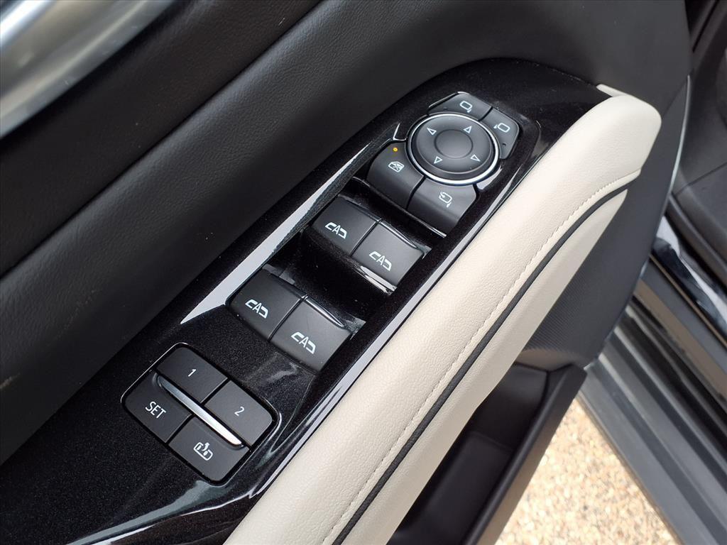 used 2024 Cadillac Escalade car, priced at $74,995