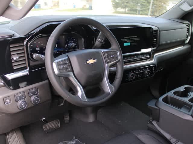 new 2024 Chevrolet Silverado 1500 car, priced at $45,427