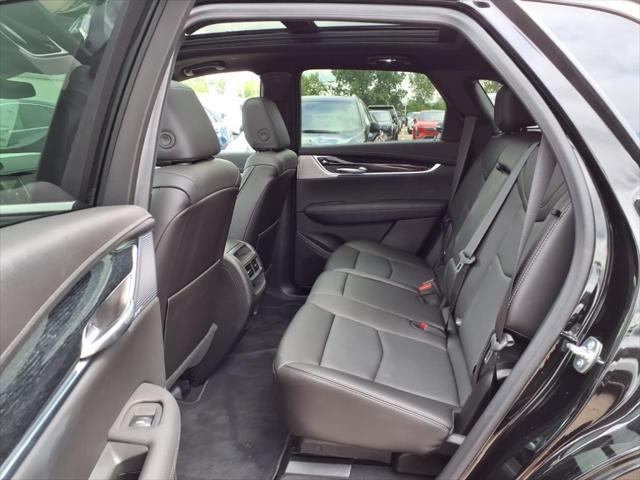 new 2025 Cadillac XT5 car, priced at $55,715