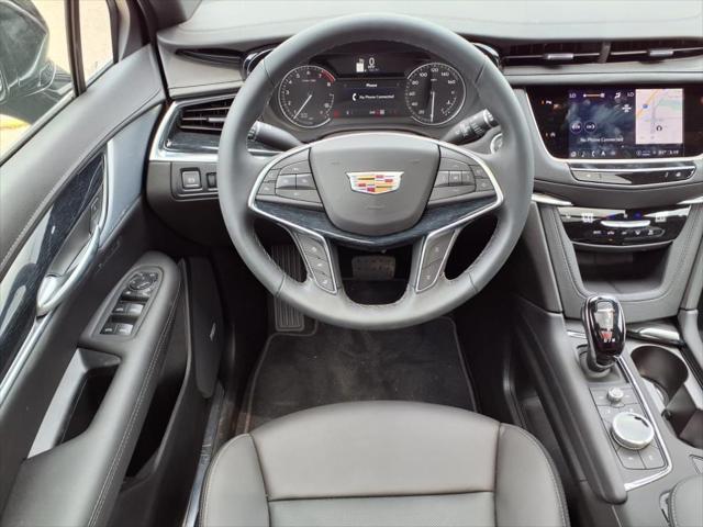 new 2025 Cadillac XT5 car, priced at $55,715