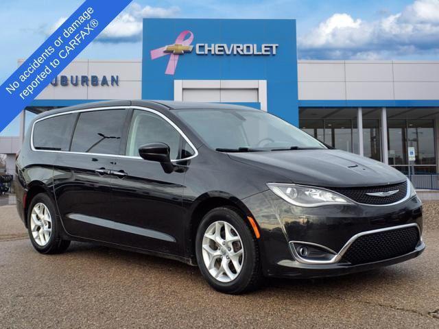 used 2017 Chrysler Pacifica car, priced at $10,490