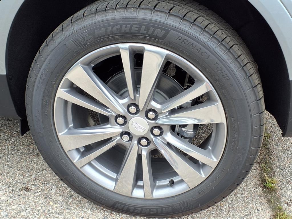 new 2025 Cadillac XT5 car, priced at $48,629