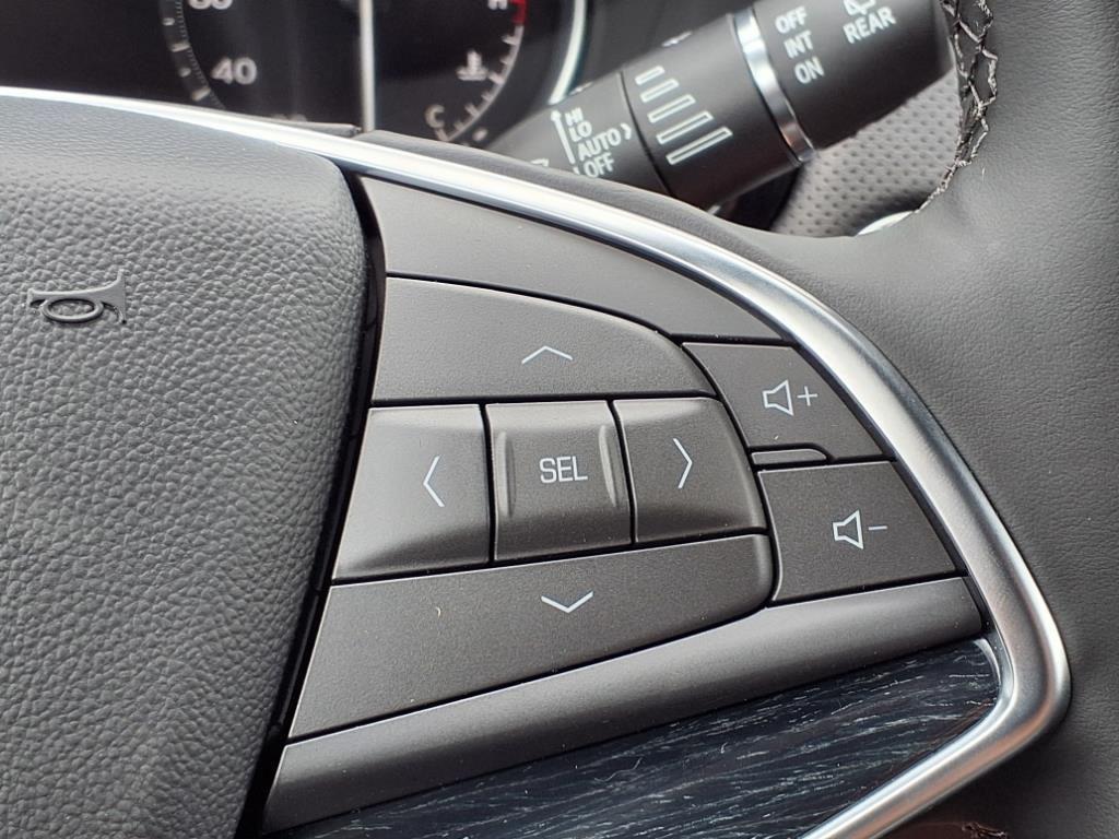 new 2025 Cadillac XT5 car, priced at $48,629