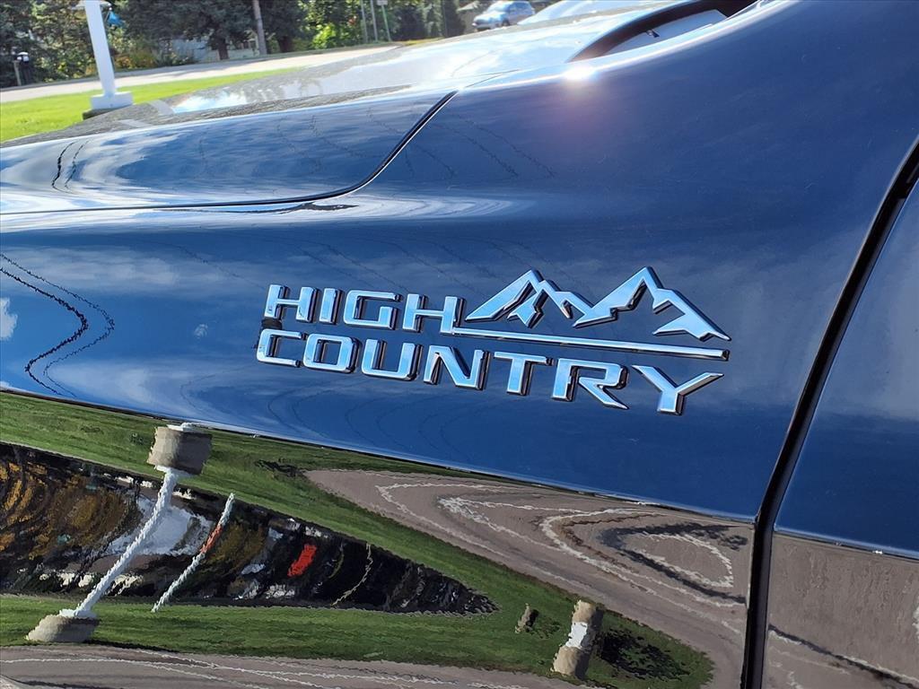 new 2026 Chevrolet Suburban car, priced at $83,706