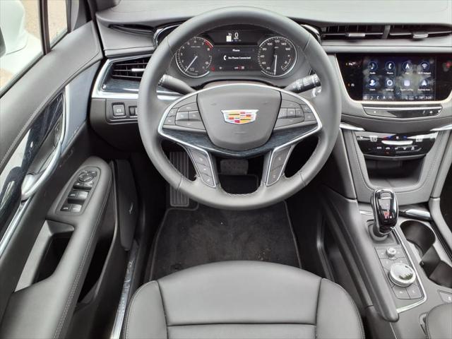 new 2025 Cadillac XT5 car, priced at $56,315