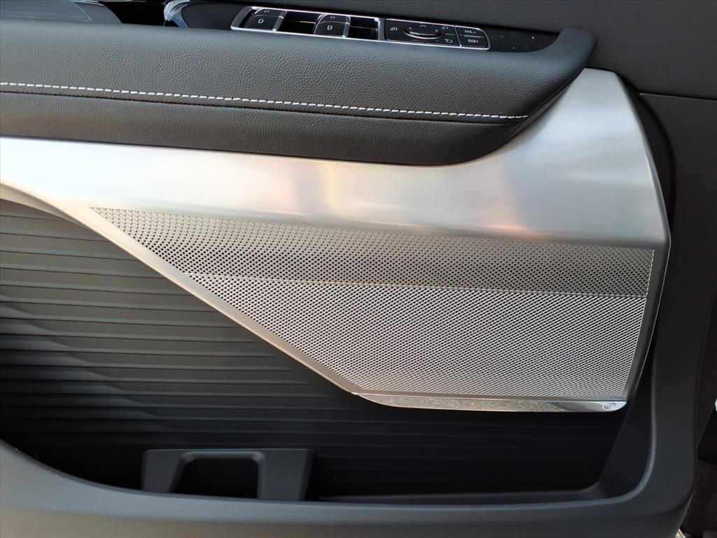 new 2026 Cadillac VISTIQ car, priced at $82,010