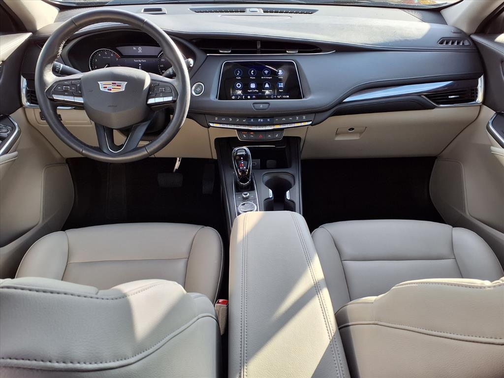 used 2023 Cadillac XT4 car, priced at $27,995