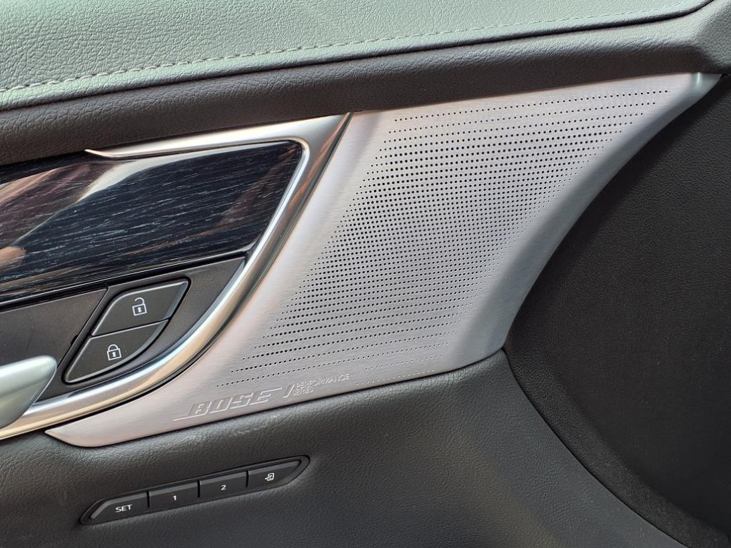 new 2025 Cadillac XT5 car, priced at $49,170