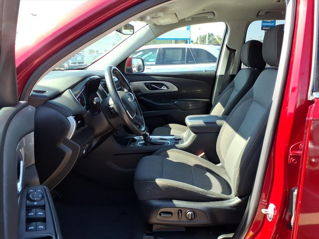 used 2021 Chevrolet Traverse car, priced at $14,995