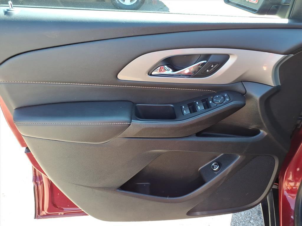 used 2021 Chevrolet Traverse car, priced at $14,995