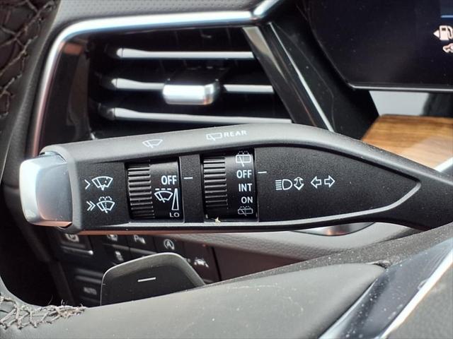 new 2025 Chevrolet Suburban car, priced at $87,799