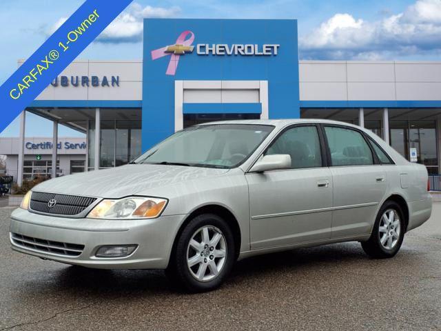 used 2001 Toyota Avalon car, priced at $3,990