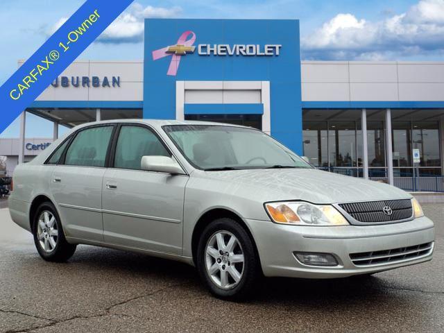 used 2001 Toyota Avalon car, priced at $3,990