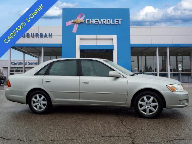 used 2001 Toyota Avalon car, priced at $3,990