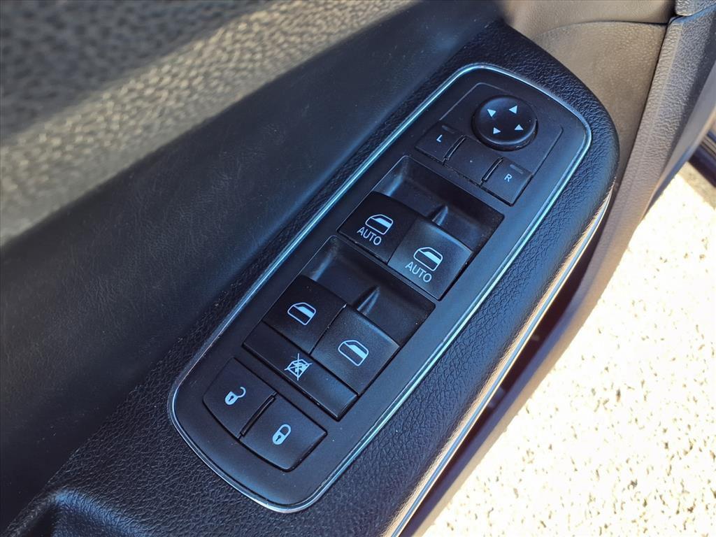 used 2019 Chrysler 300 car, priced at $14,495