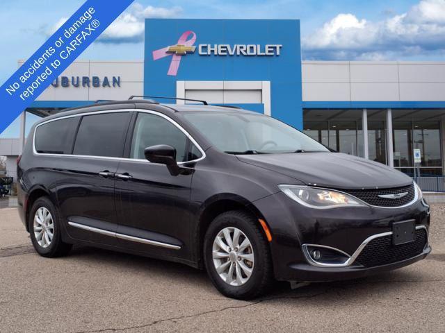 used 2017 Chrysler Pacifica car, priced at $8,990