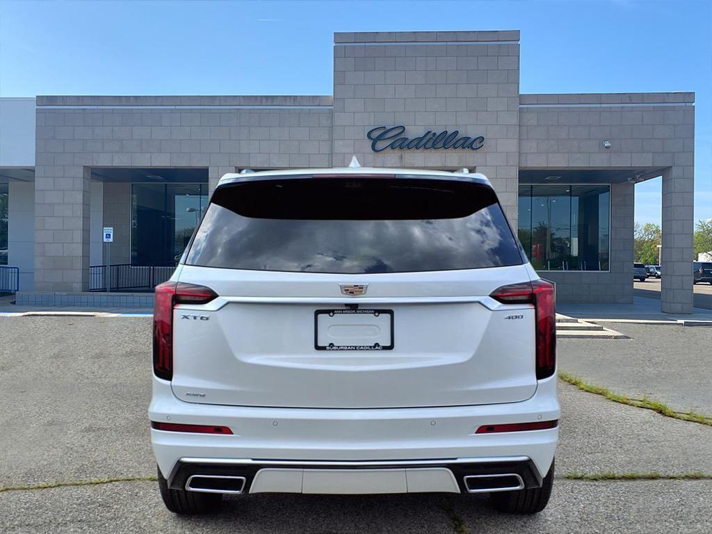 new 2025 Cadillac XT6 car, priced at $55,626