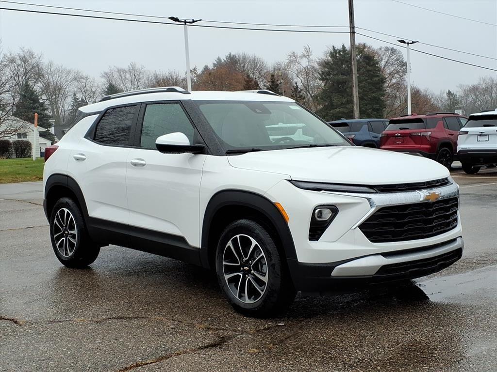 new 2026 Chevrolet TrailBlazer car, priced at $27,208