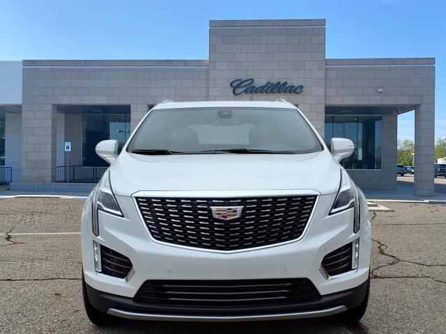 new 2025 Cadillac XT5 car, priced at $48,562