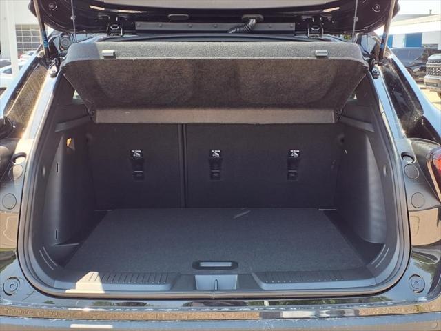 new 2025 Chevrolet Trax car, priced at $25,281