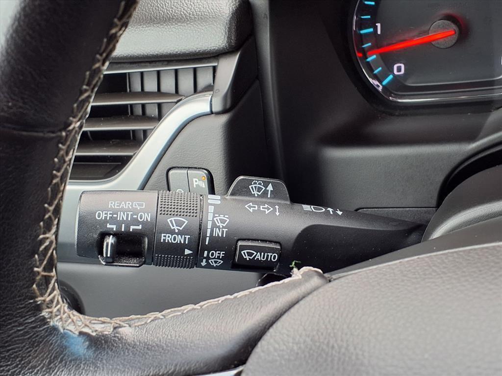 used 2020 Chevrolet Suburban car, priced at $20,495